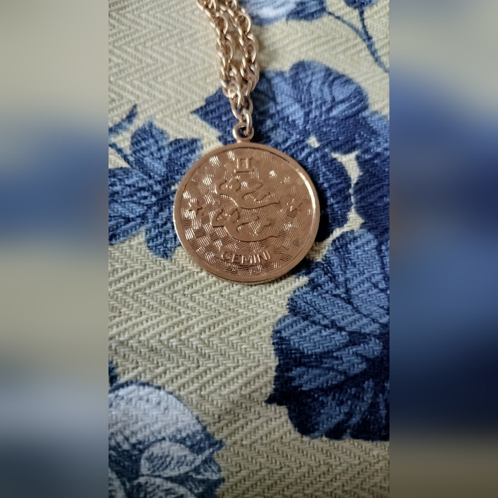 1970s Sarah Coventry Gemini Zodiac Pendant